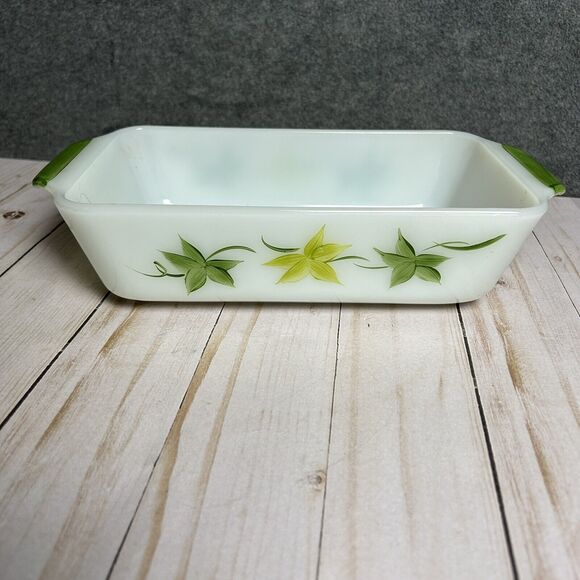 VTG Anchor Hocking Fire King Green Flower Bread Loaf Pan Baking Dish 1 Qt USA - Picture 1 of 6
